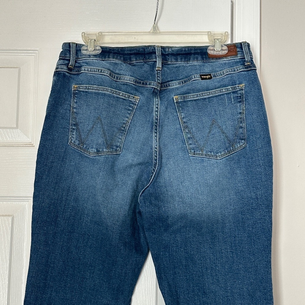 Women's Wrangler Dark Wash High Rise Bold Boot Jeans Size 14 Length 34 - Picture 4 of 10
